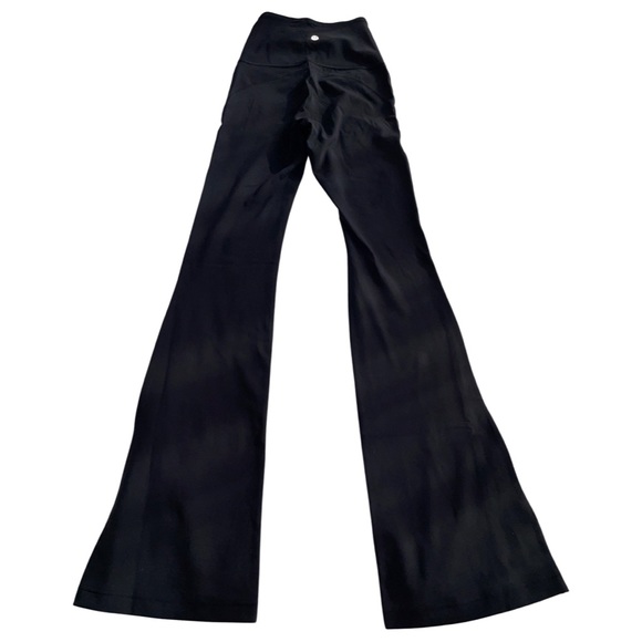 NWT LuLuLemon Groove Super-High-Rise Flared Pant Nulu in Black - Picture 2 of 8